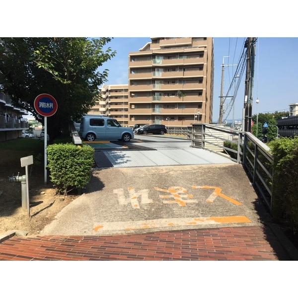 とがりグリーンハイツ 駐車場