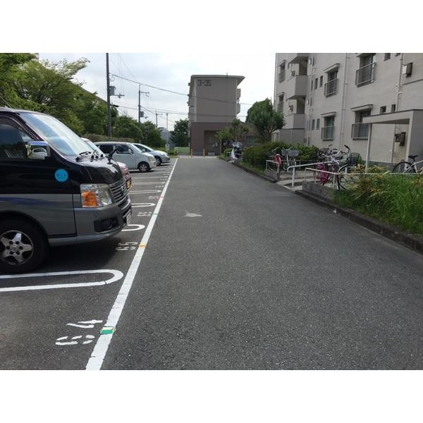 泉北桃山台団地 駐車場