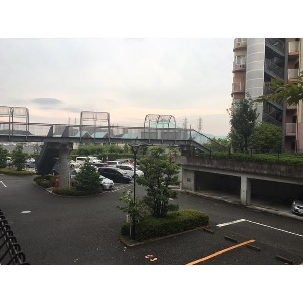 グランドメゾン和泉中央 駐車場