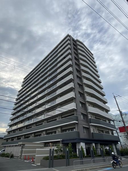 総戸数92戸14階建