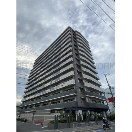総戸数92戸14階建