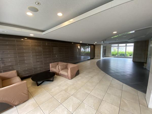 イトーピア茨木上穂積 ロビー