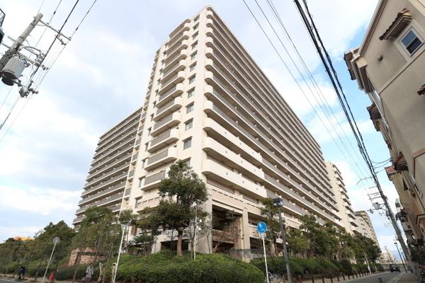 リバーガーデン森の城 外観