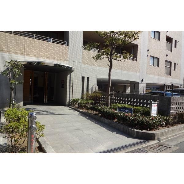 セントラル江坂EAST エントランス