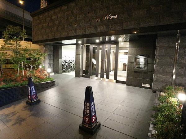 プレサンス大阪城公園ネクサス エントランス