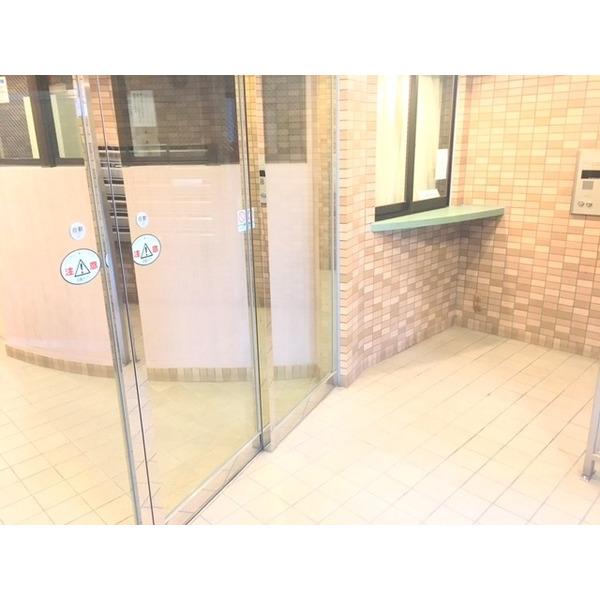モンテベルデ吹田 エントランス