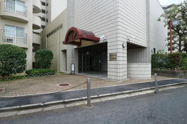 クローバーハイツ上野芝 エントランス