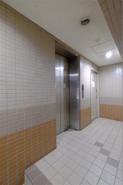 ペルル南森町 ロビー