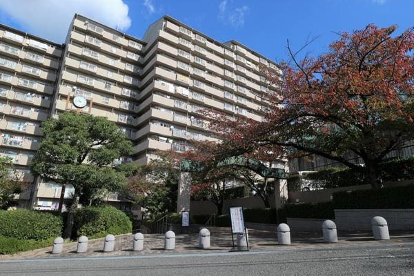 グリーンタウン香里ヶ丘　A棟 外観