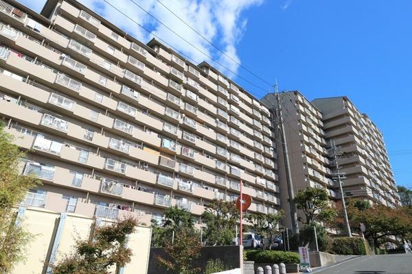 グリーンタウン香里ヶ丘　A棟 外観