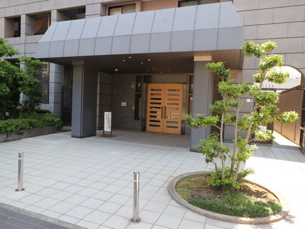 コート江坂垂水町 エントランス