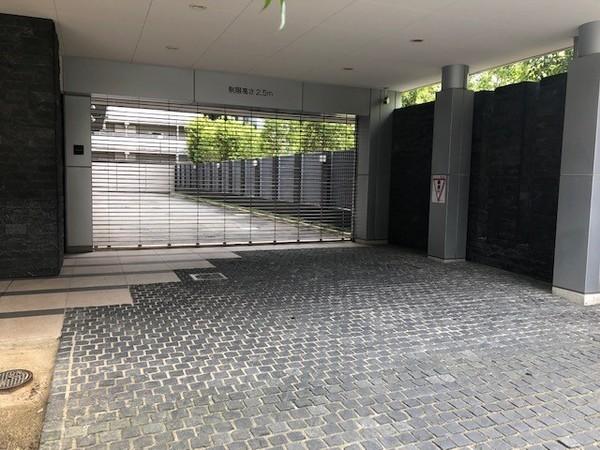 サンクタス南森町 駐車場