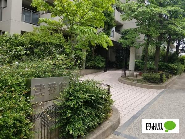 オークヒルズ香里弐番館 エントランス