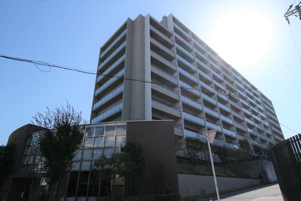 ブランシエラ吹田片山公園 外観