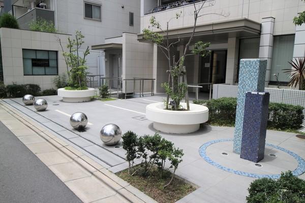プラウド江坂サウスマーク エントランス