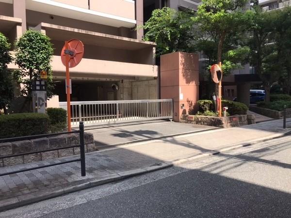 ソシエ北大阪壱期棟 駐車場
