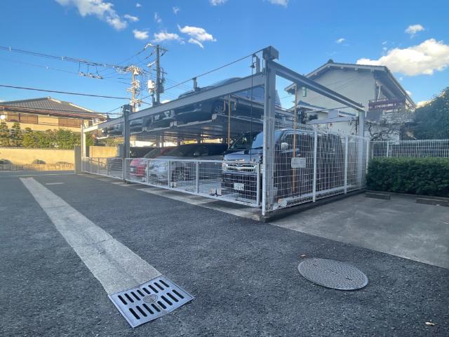 ヴェルドール緑地公園南 駐車場