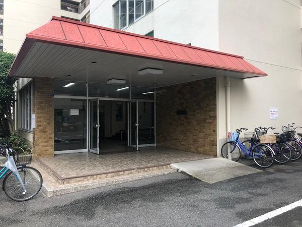 クローバーハイツ森小路三号棟 エントランス