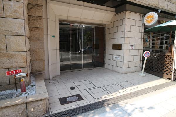 ワイズコート新大阪シティライフ エントランス