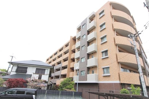 グランアッシュ伊丹北本町 外観