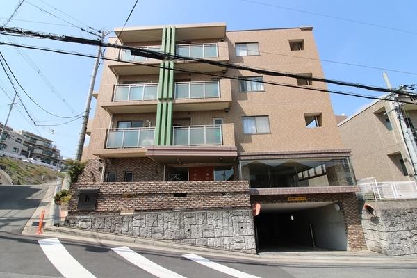 グランアッシュ柏原旭ヶ丘 外観
