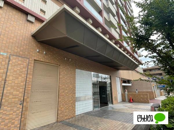 パセオ甲東 エントランス