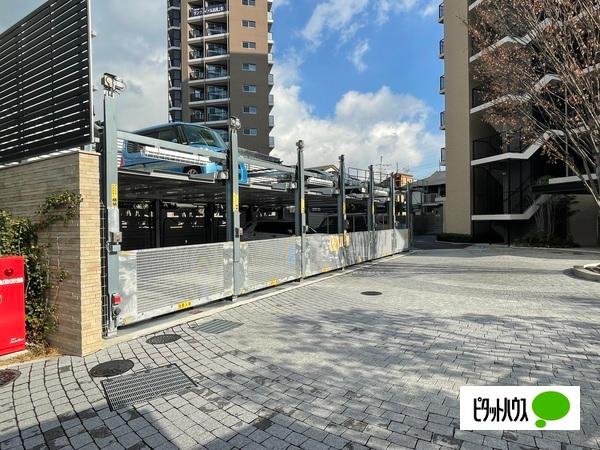 ファインレジデンス高槻上牧駅前 駐車場