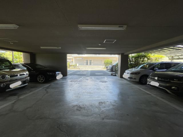 セントラル武庫之荘本町 駐車場