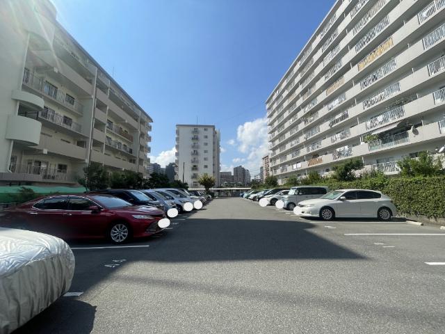 コープ野村第弐伊丹D棟 駐車場