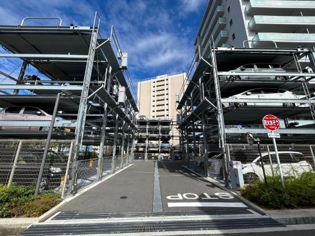 ジークレフ神戸名谷WEST 駐車場