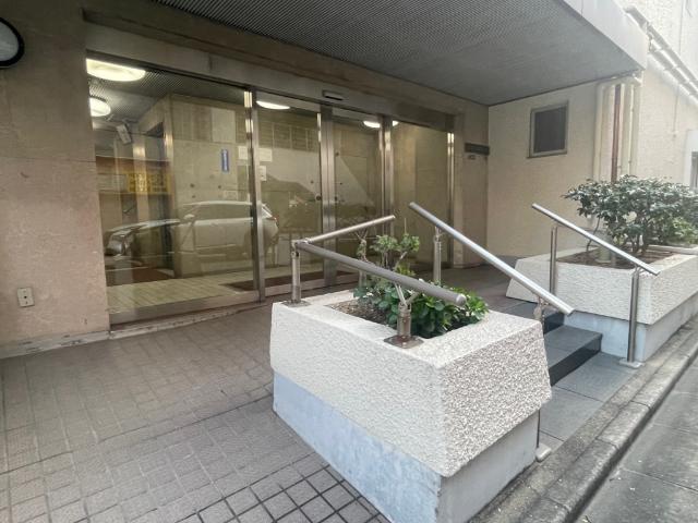ネオハイツ江坂 ロビー