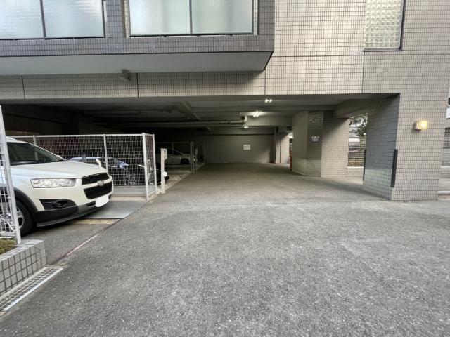 ライオンズマンション尼崎 駐車場