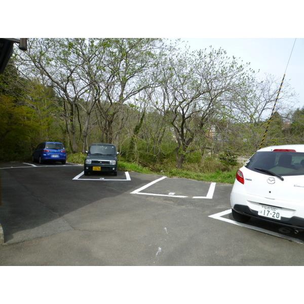 瀬音ハイツ（0205） 駐車場