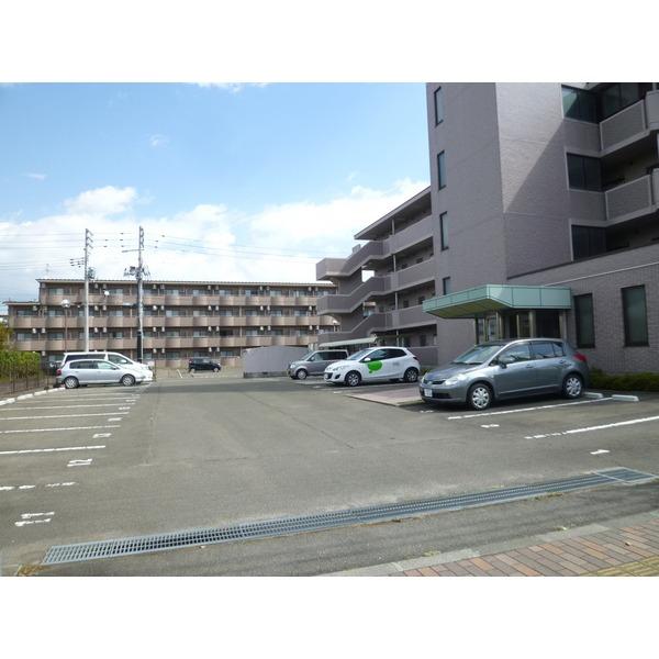 ルミエール（0307） 駐車場
