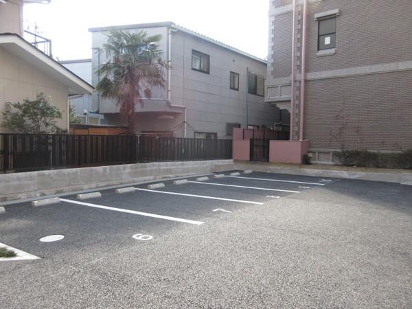 ハイマート高砂（0506） 駐車場