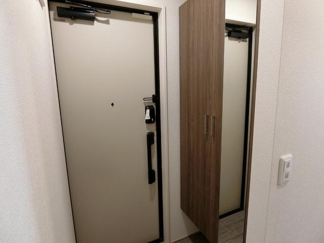 Ｄ−ＲＯＯＭ連坊（202） 玄関