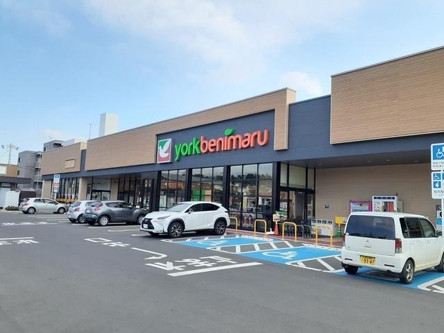 ヨークベニマル仙台東照宮店：900m