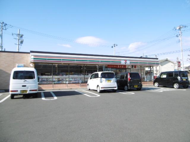 セブンイレブン名取大手町4丁目店：86m