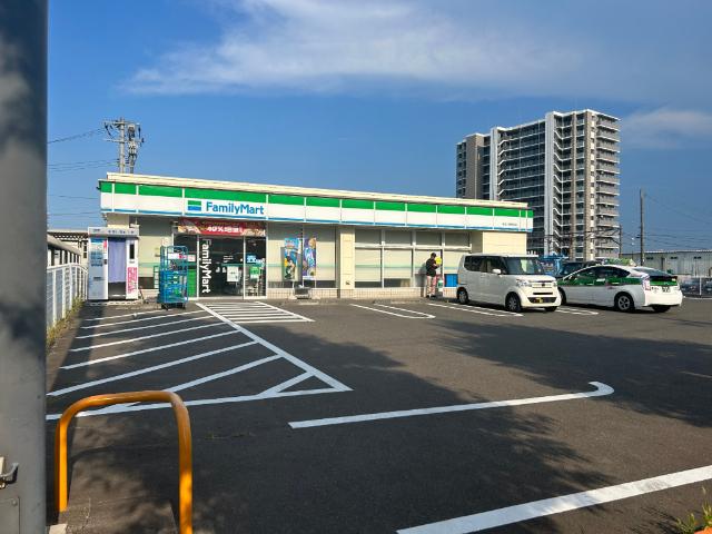 ファミリーマート南仙台駅西口店：160m