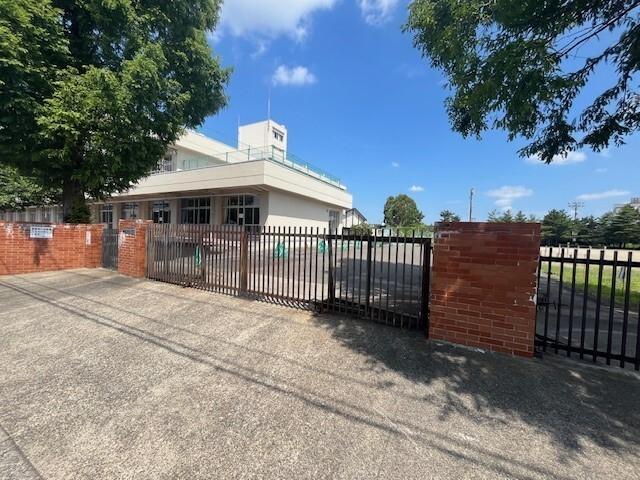 仙台市立鶴巻小学校：822m