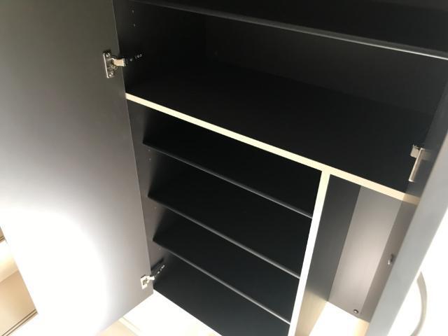 アインタウゼント 収納