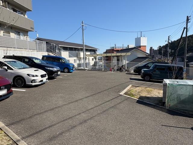 シティアタゴ（302） 駐車場