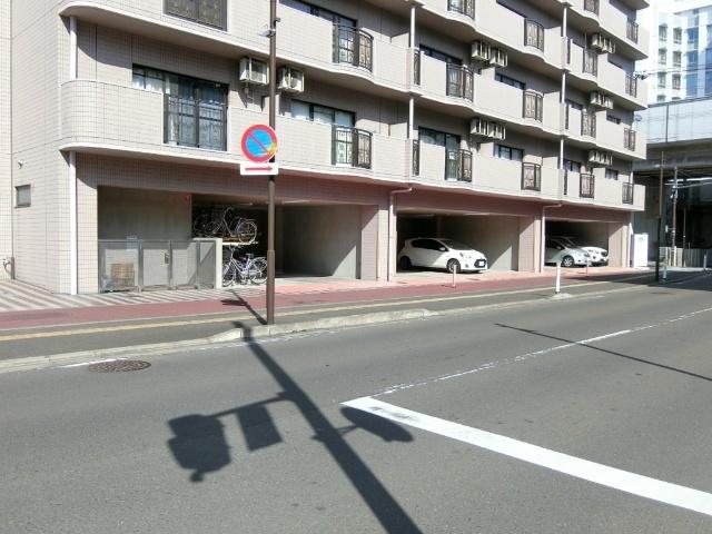 カメリア・コート長町 駐車場