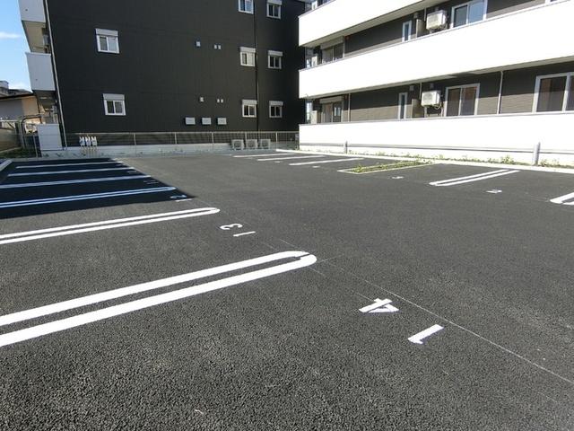 Abundant  Ⅰ（301） 駐車場