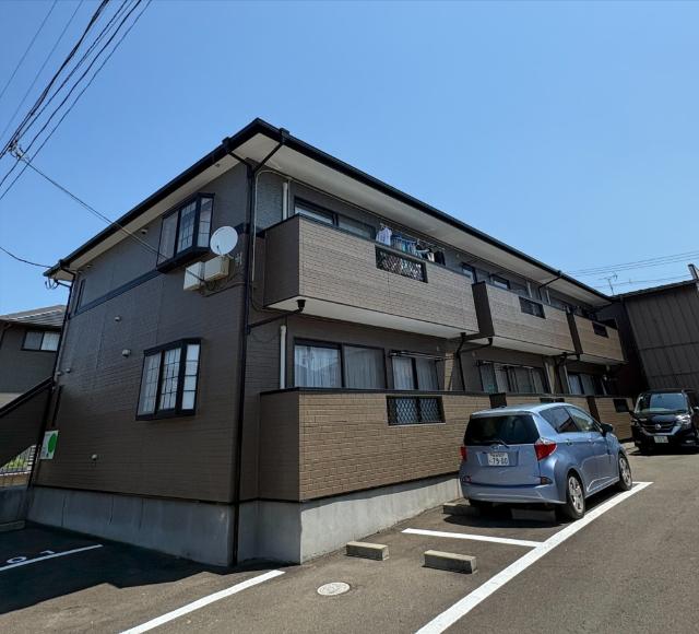 名取駅より徒歩10分 築26年3ヶ月 2階建の賃貸物件