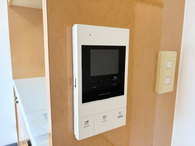 ロイヤルパレス大町（0802） セキュリティー