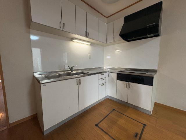 仙台市若林区荒井一丁目　中古戸建 キッチン