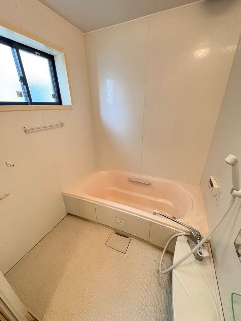 仙台市若林区荒井一丁目　中古戸建 バス／シャワー