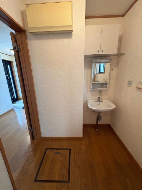仙台市若林区荒井一丁目　中古戸建 洗面
