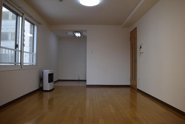札幌市北区北三十一条西マンション リビング